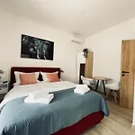 Astraluxe