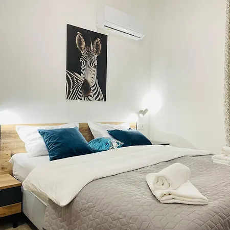 Astraluxe Apartment