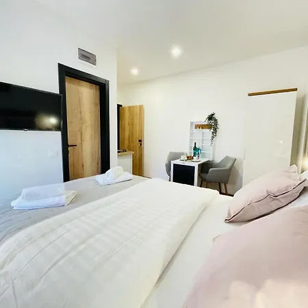 Astraluxe Apartment