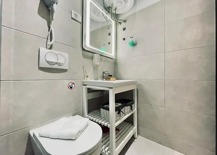 Astraluxe Apartman *