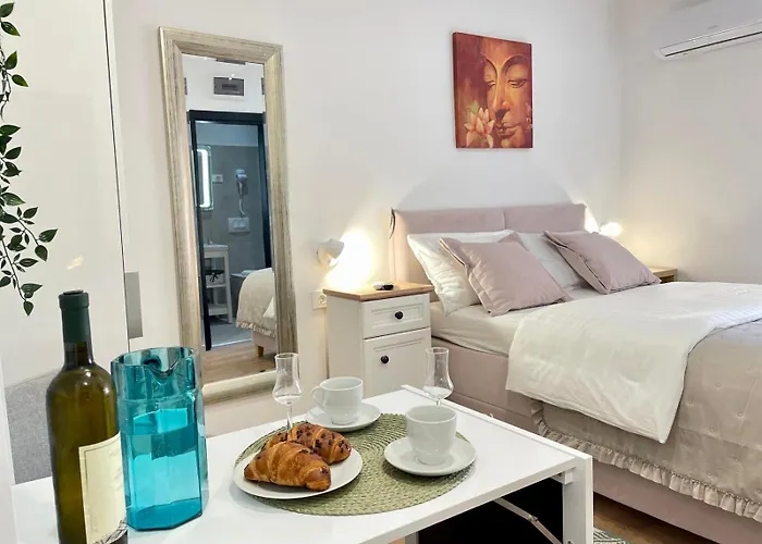 Apartman Astraluxe *